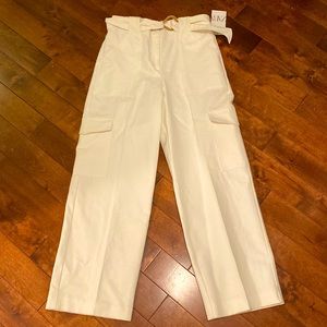 Zara cropped cargo pants with belt -NWT
